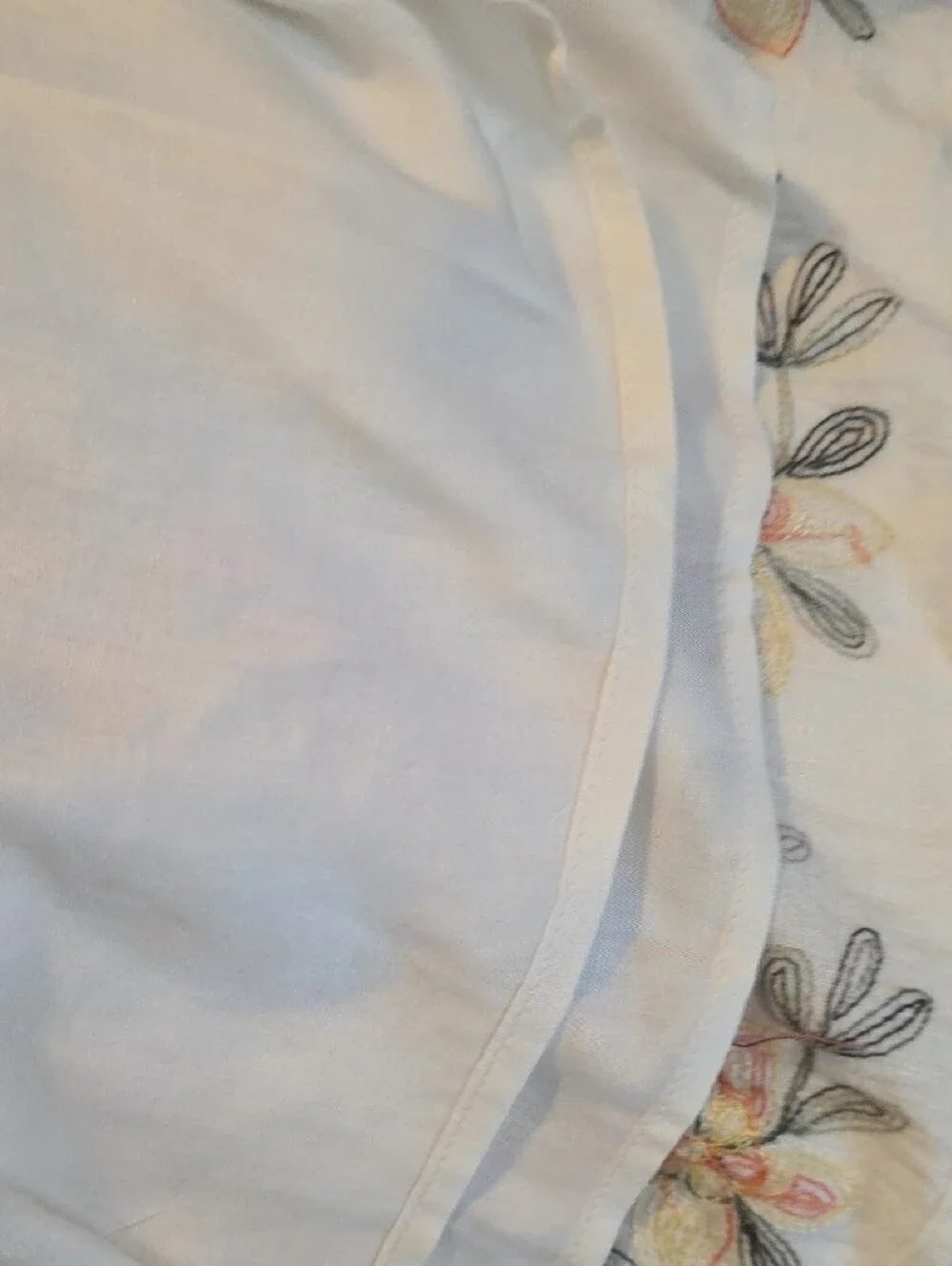Easel Cream Embroidered Puff-Sleeve Floral Midi Dress - Picture 5 of 6